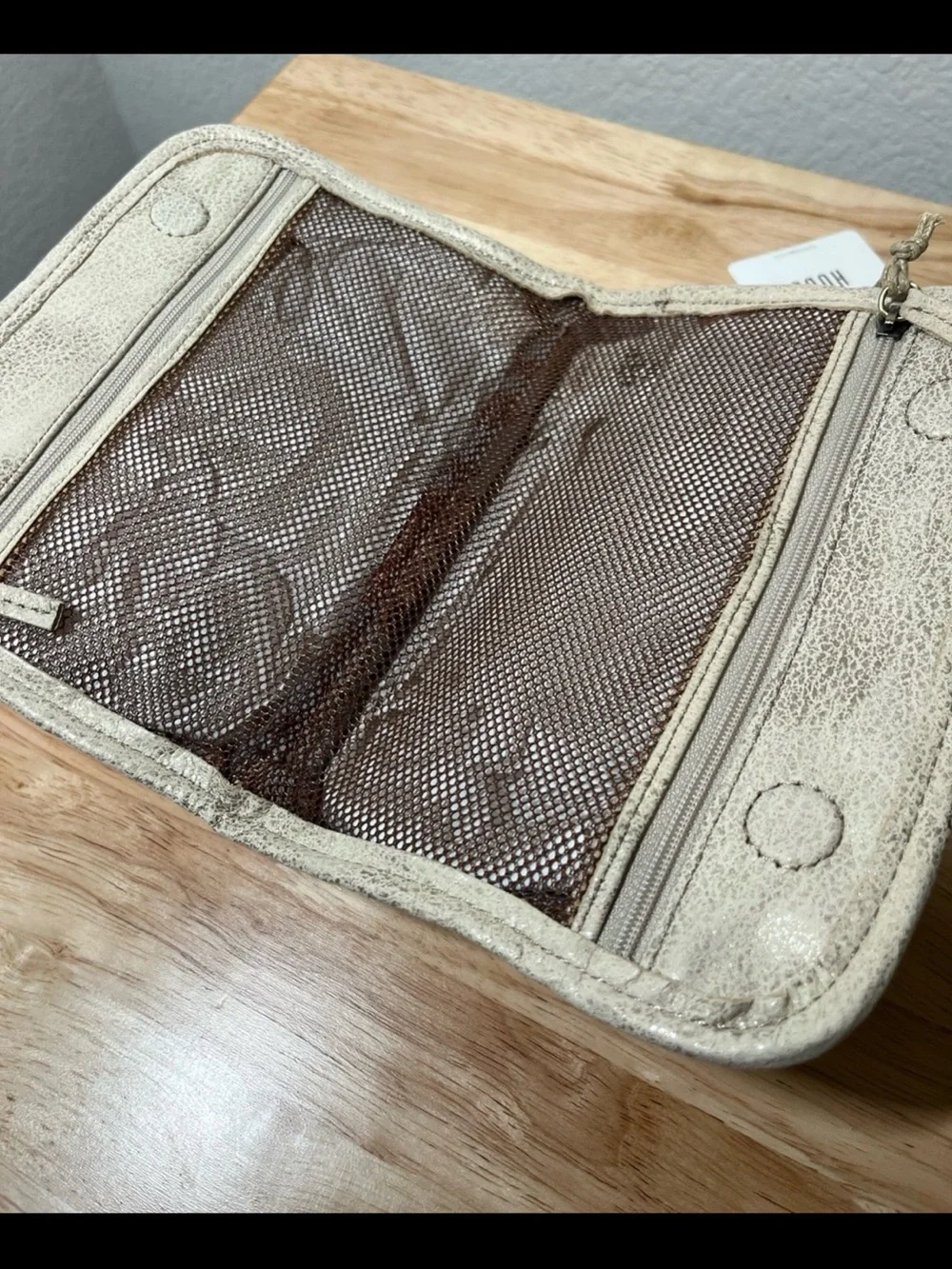 HOBO Beauty Cosmetic Travel Pouch Magnetic Closure Buffed Gold Leather NWT